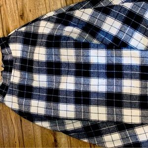 Adorable dressy midi skirt